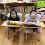 食育0～４歳児「たけのこの皮むき」