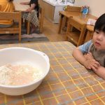 そよかぜ組　小麦粉粘土で遊んだよ♪